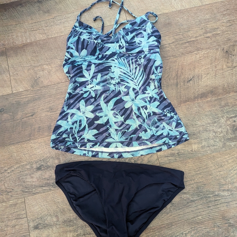 Athleta 2 piece women's bathing suit size small